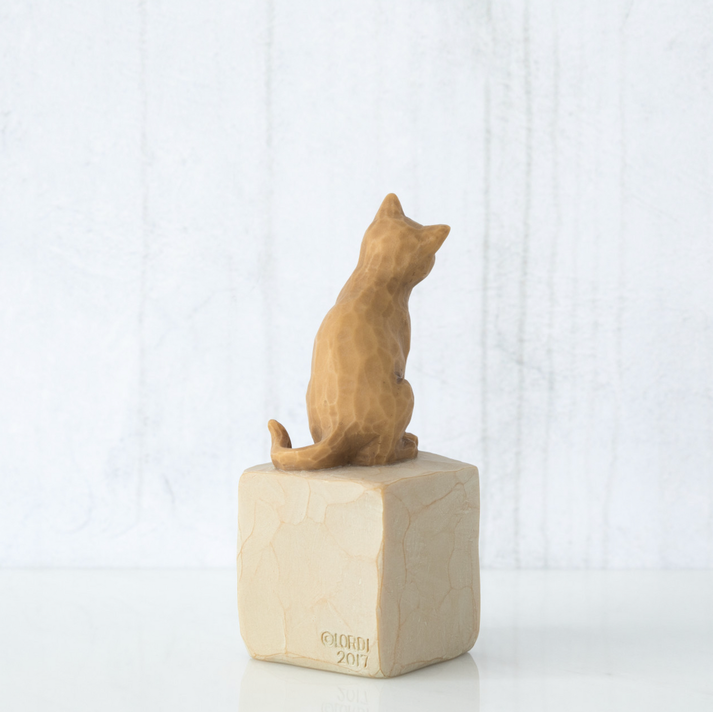 Love My Cat Figurine *Multiple Colors Available*