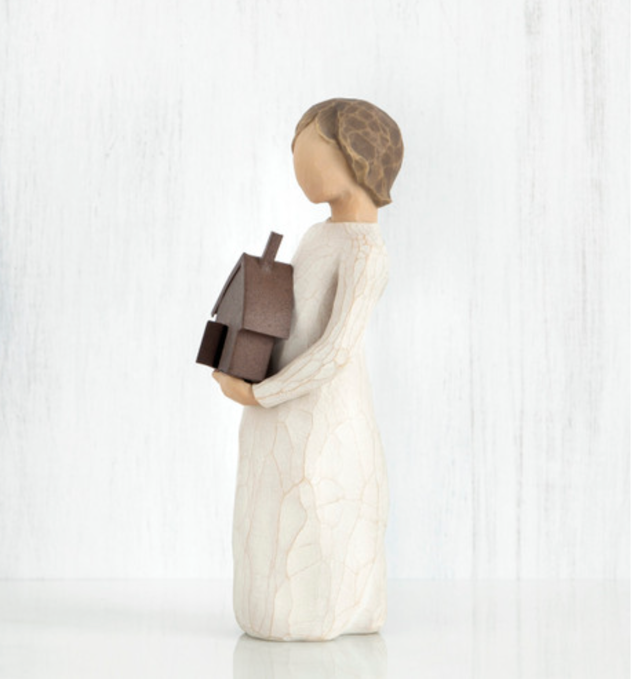Mi Casa Figurine
